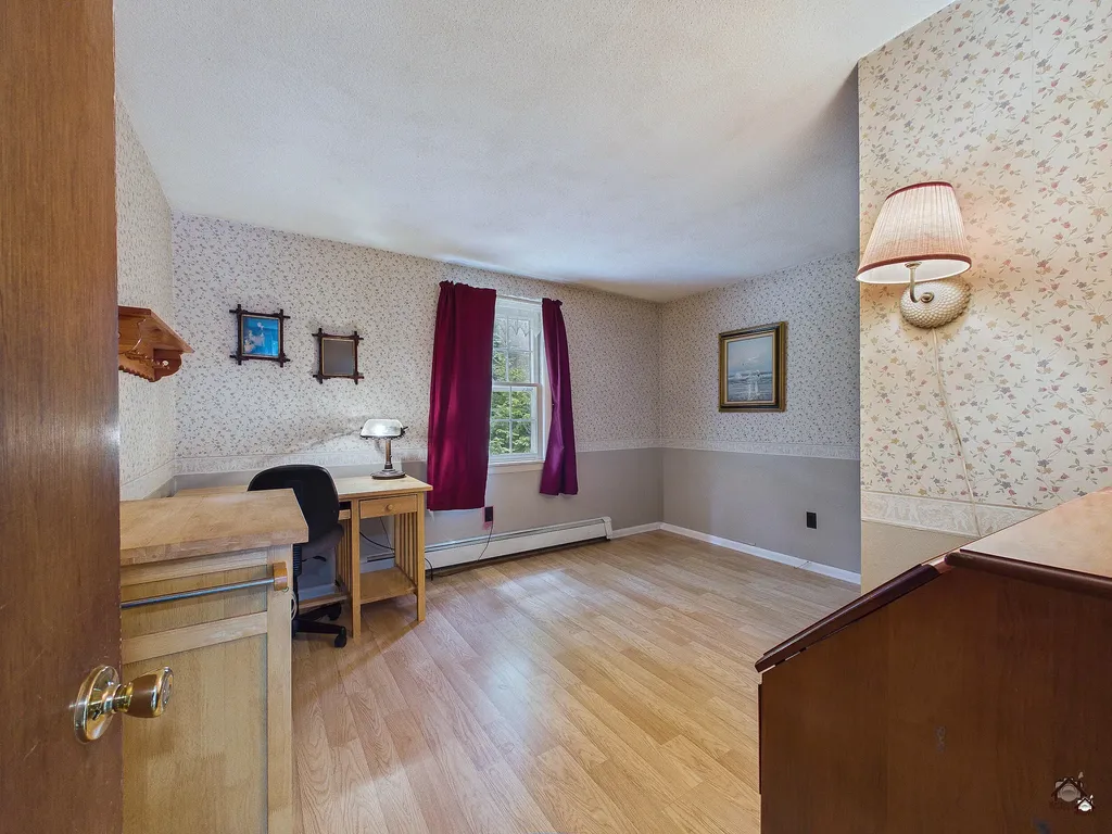 18 Skeetfield Road Oxford ME 04270