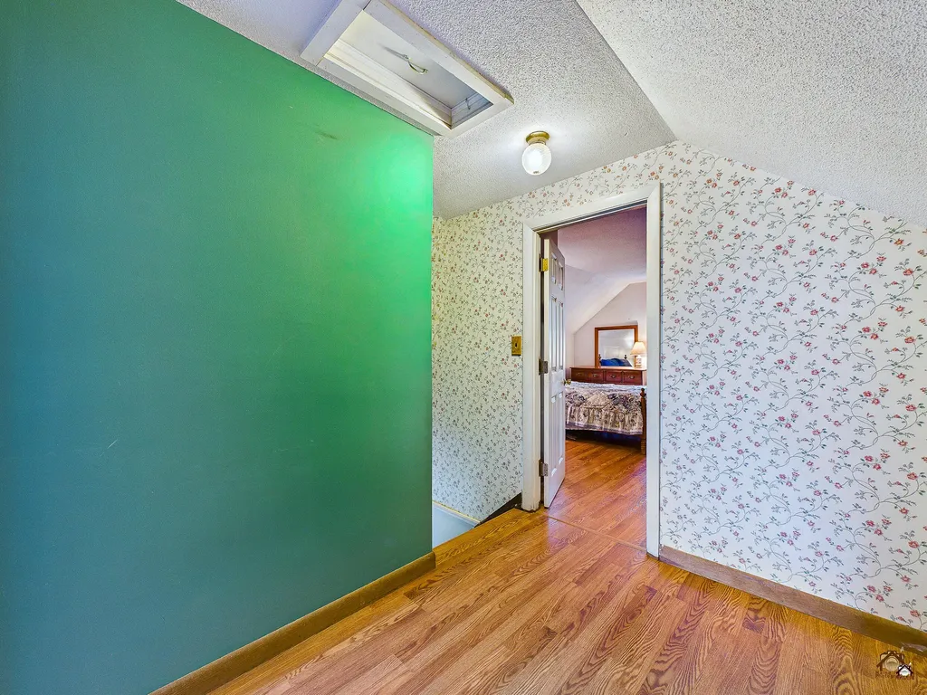 18 Skeetfield Road Oxford ME 04270