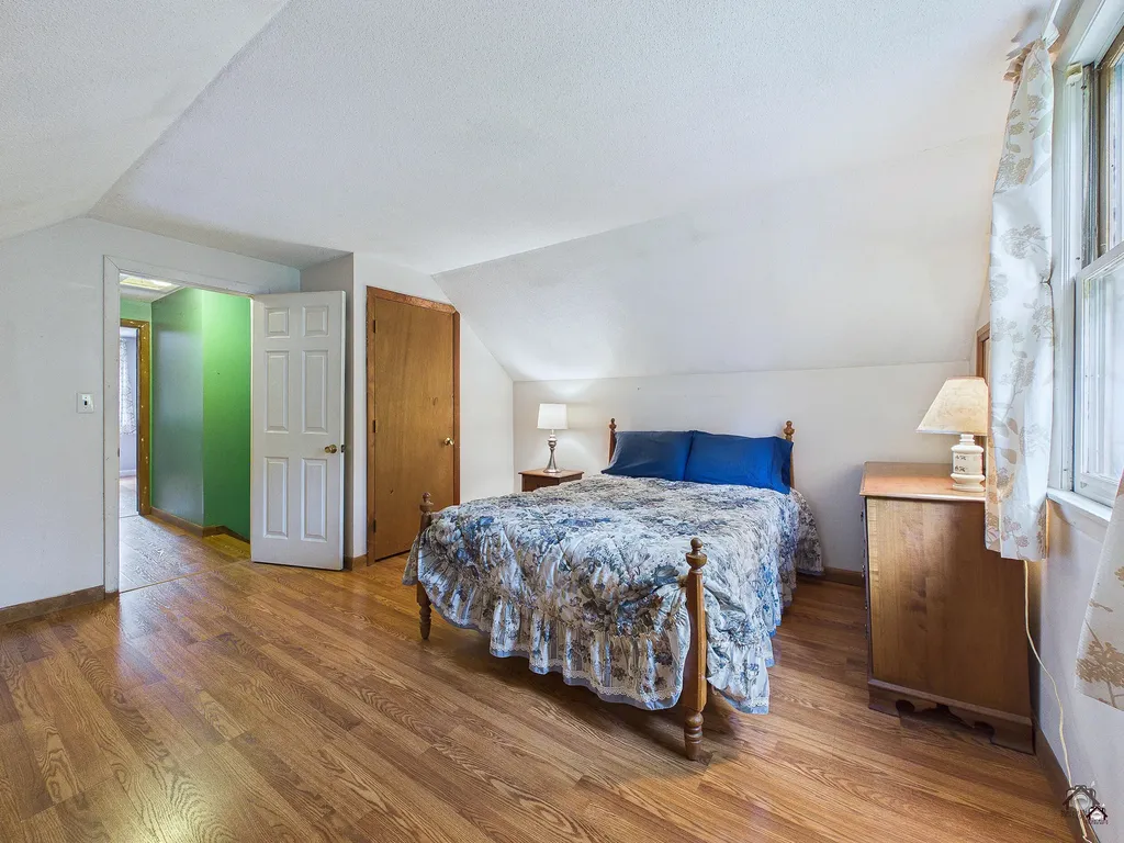 18 Skeetfield Road Oxford ME 04270
