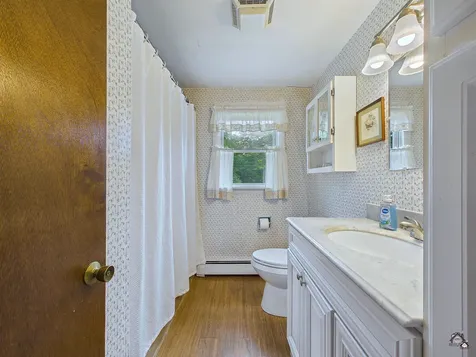 18 Skeetfield Road Oxford ME 04270