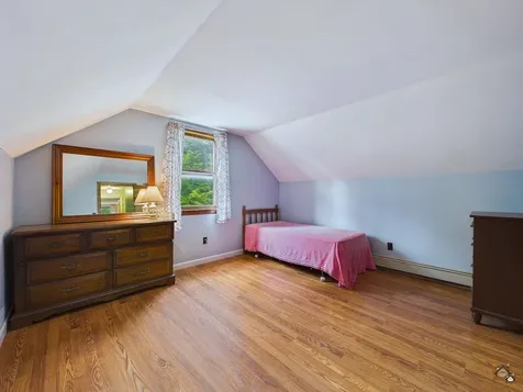18 Skeetfield Road Oxford ME 04270