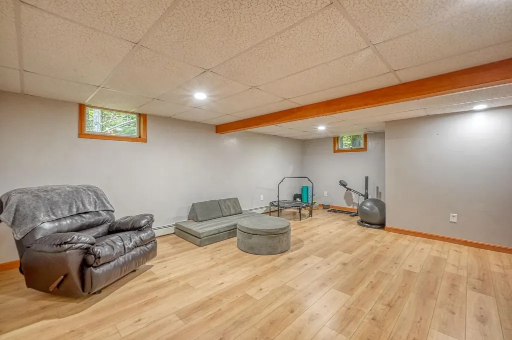 20 Fairwood Drive Fairfield ME 04937