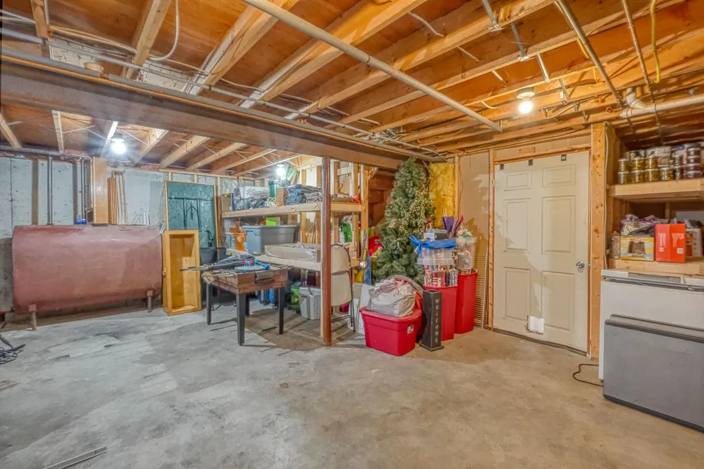 20 Fairwood Drive Fairfield ME 04937