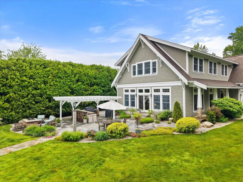 178 Pine Trail Dedham ME 04429