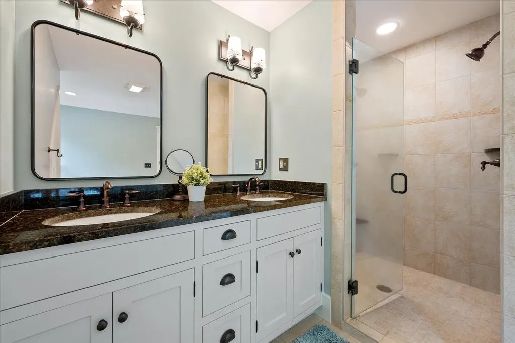 178 Pine Trail Dedham ME 04429