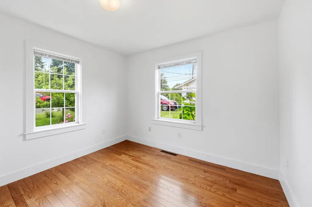 39 Knott Street Rockland ME 04841