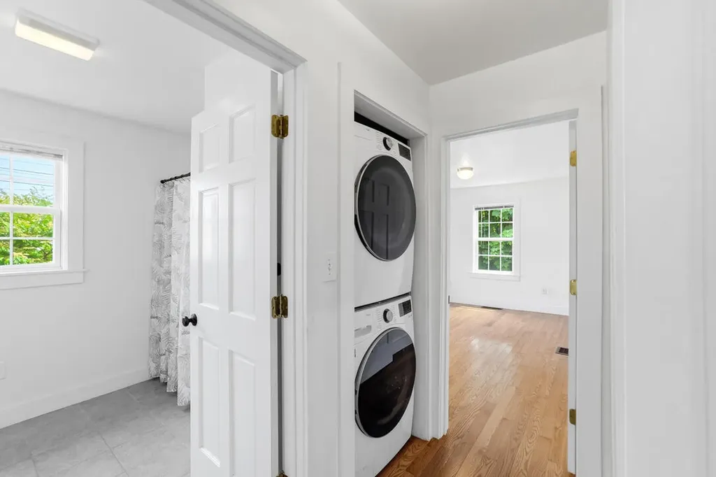 39 Knott Street Rockland ME 04841
