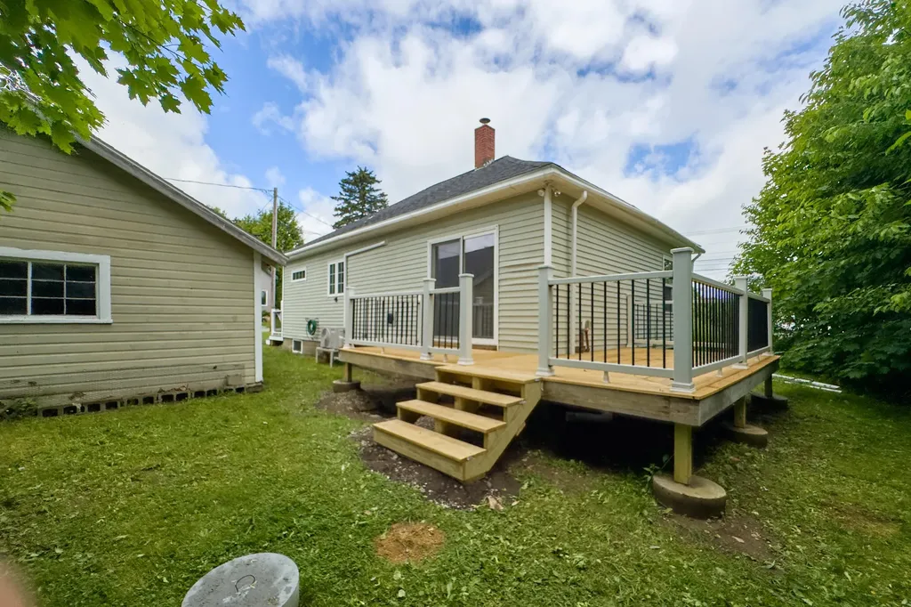 39 Knott Street Rockland ME 04841