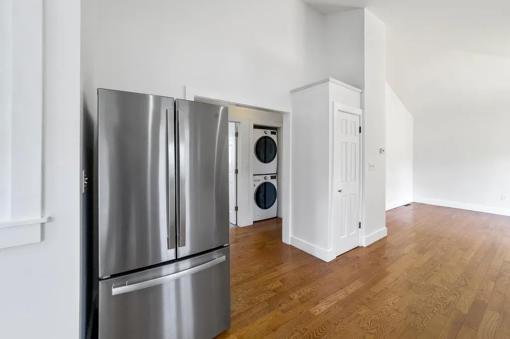 39 Knott Street Rockland ME 04841