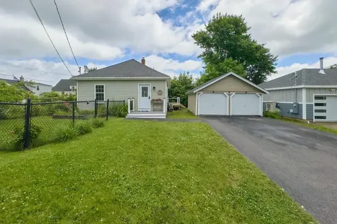 39 Knott Street Rockland ME 04841