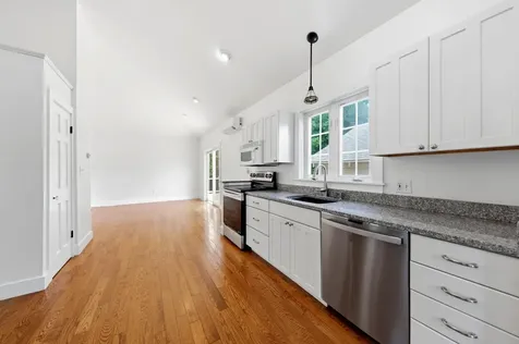 39 Knott Street Rockland ME 04841