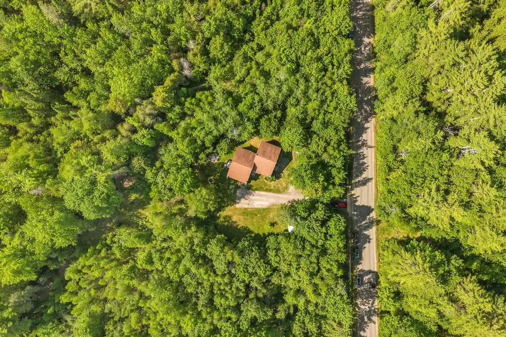 48 Palmer Road Newport ME 04953