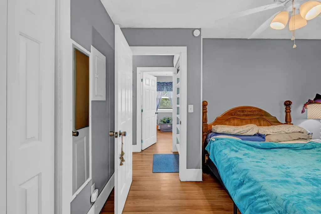 48 Palmer Road Newport ME 04953