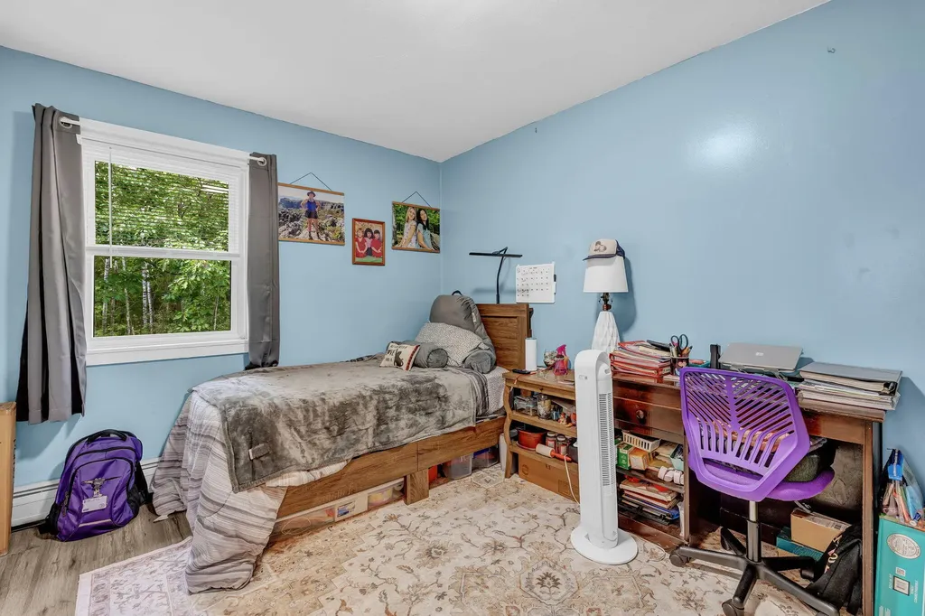 48 Palmer Road Newport ME 04953