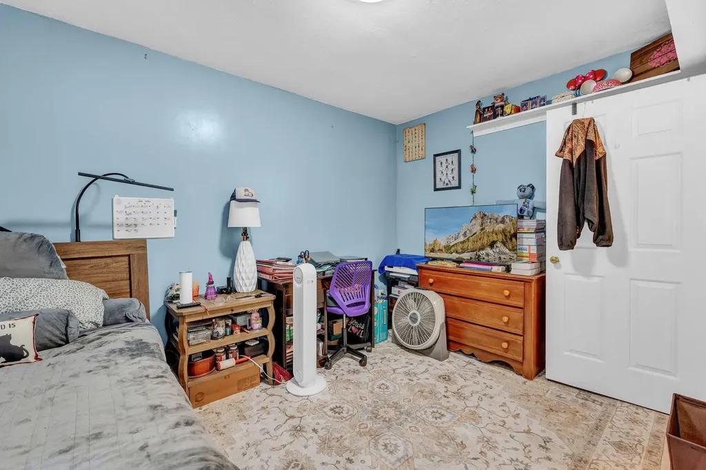 48 Palmer Road Newport ME 04953