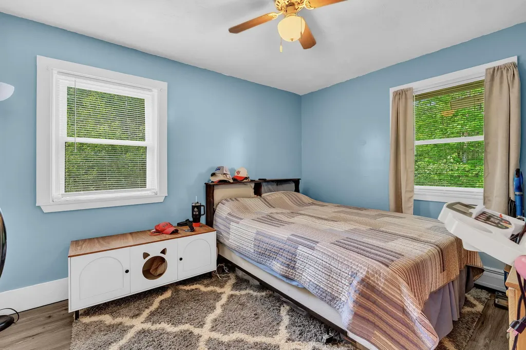 48 Palmer Road Newport ME 04953