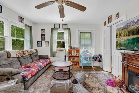 48 Palmer Road Newport ME 04953