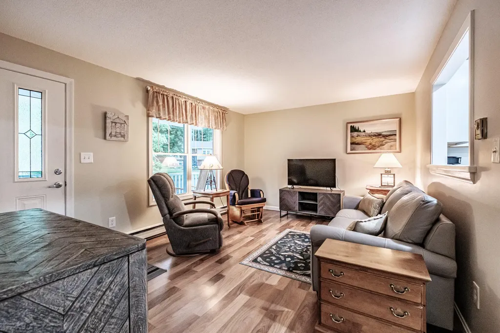 21 Bickford Drive Topsham ME 04086