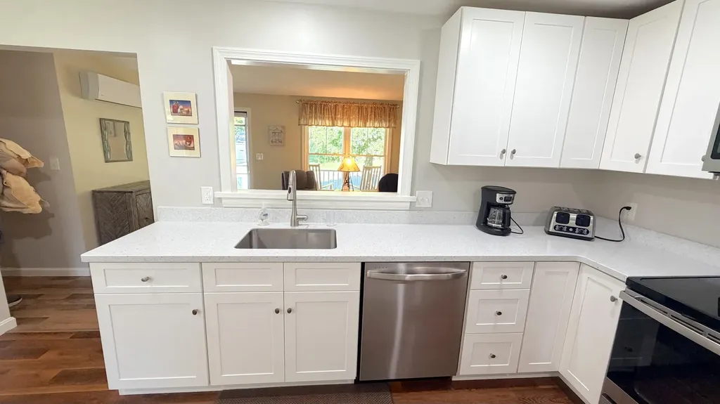 21 Bickford Drive Topsham ME 04086