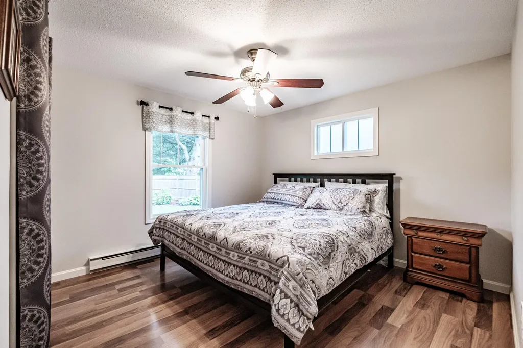 21 Bickford Drive Topsham ME 04086