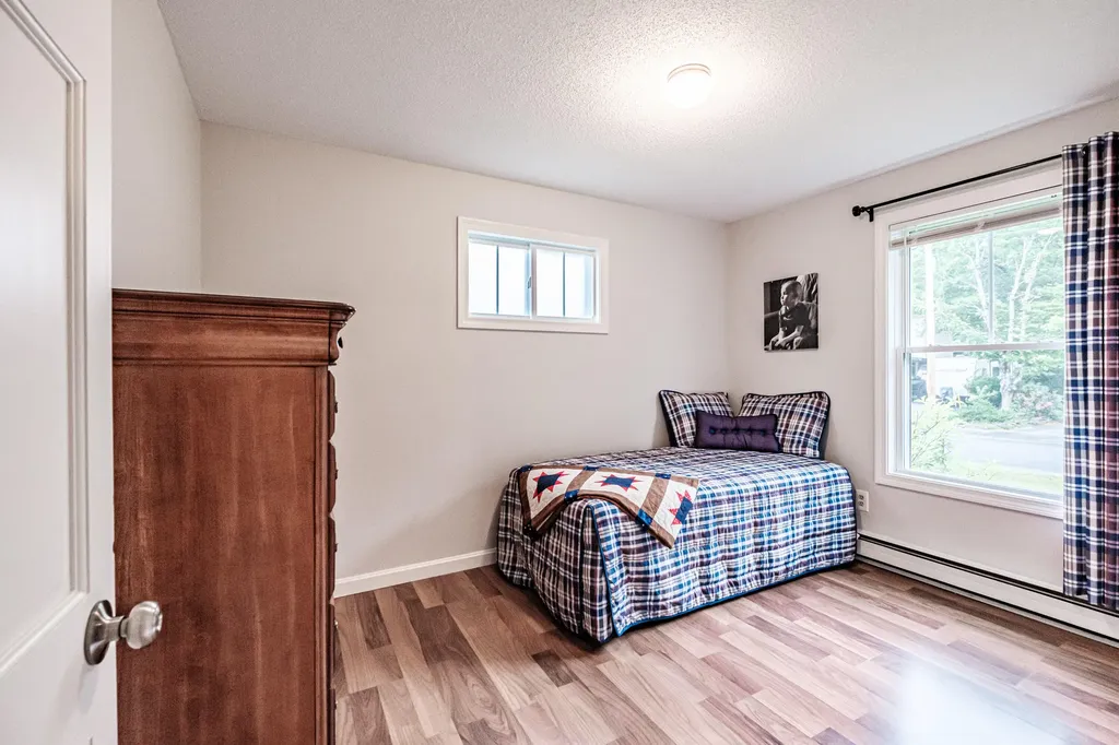 21 Bickford Drive Topsham ME 04086