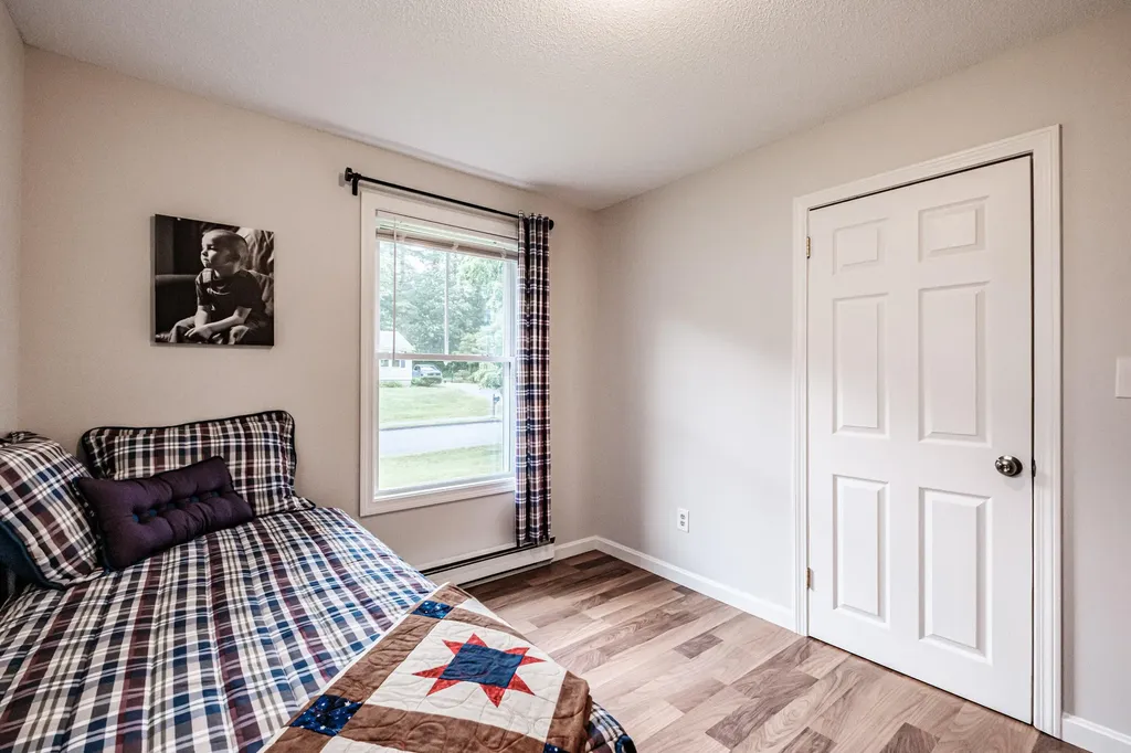 21 Bickford Drive Topsham ME 04086