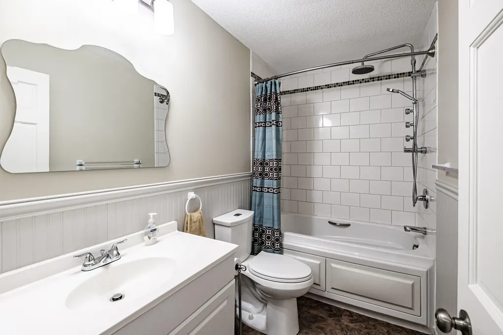 21 Bickford Drive Topsham ME 04086