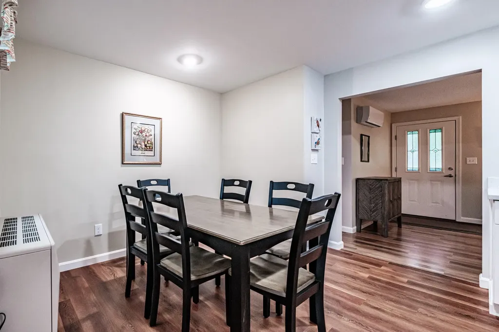 21 Bickford Drive Topsham ME 04086