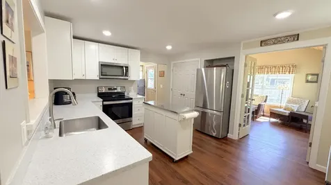 21 Bickford Drive Topsham ME 04086