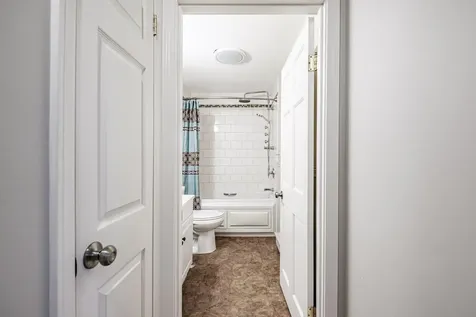 21 Bickford Drive Topsham ME 04086