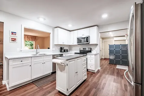 21 Bickford Drive Topsham ME 04086