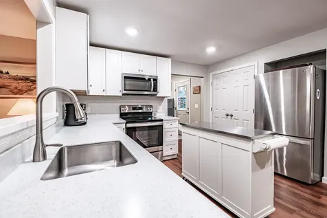 21 Bickford Drive Topsham ME 04086
