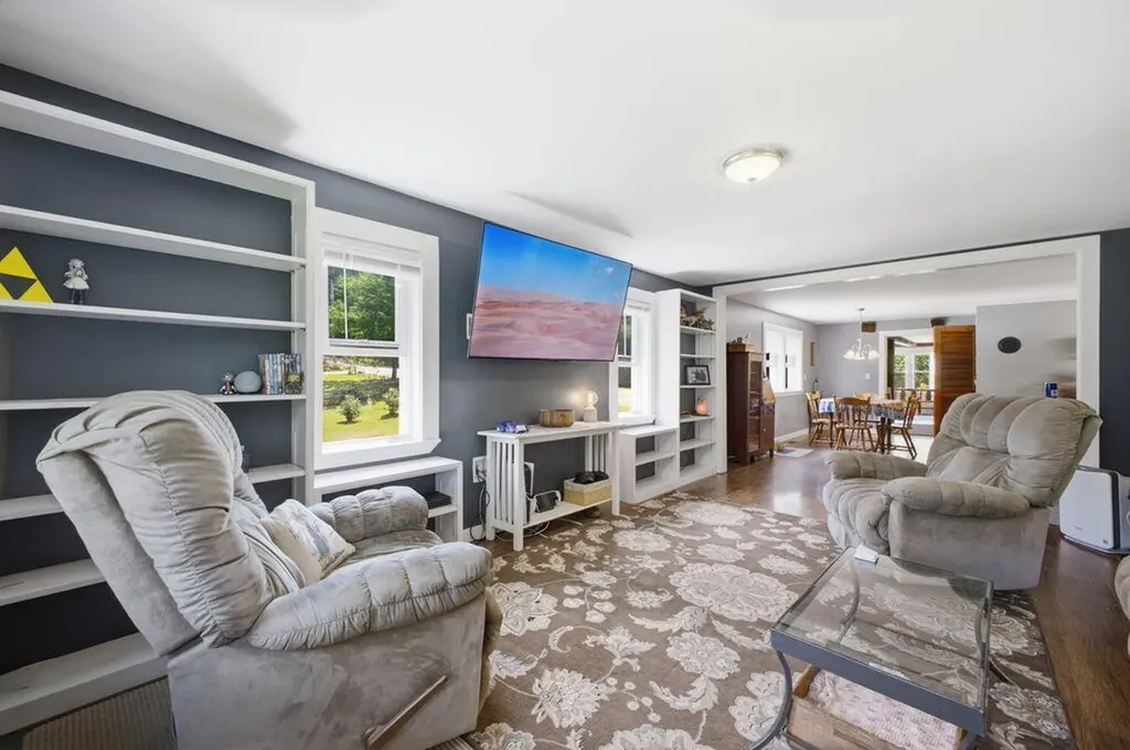 783 Paris Hill Road Paris ME 04281