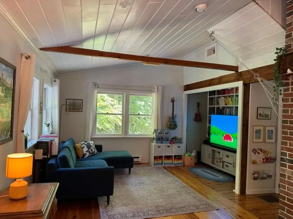 37 Pleasant Valley Road Cumberland ME 04021
