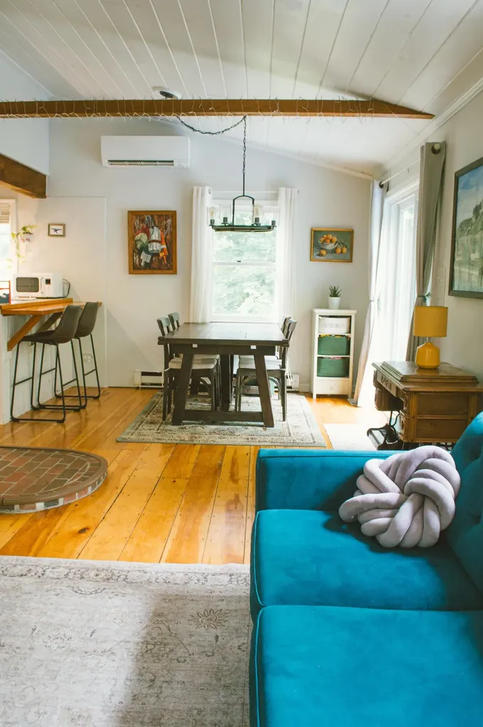 37 Pleasant Valley Road Cumberland ME 04021