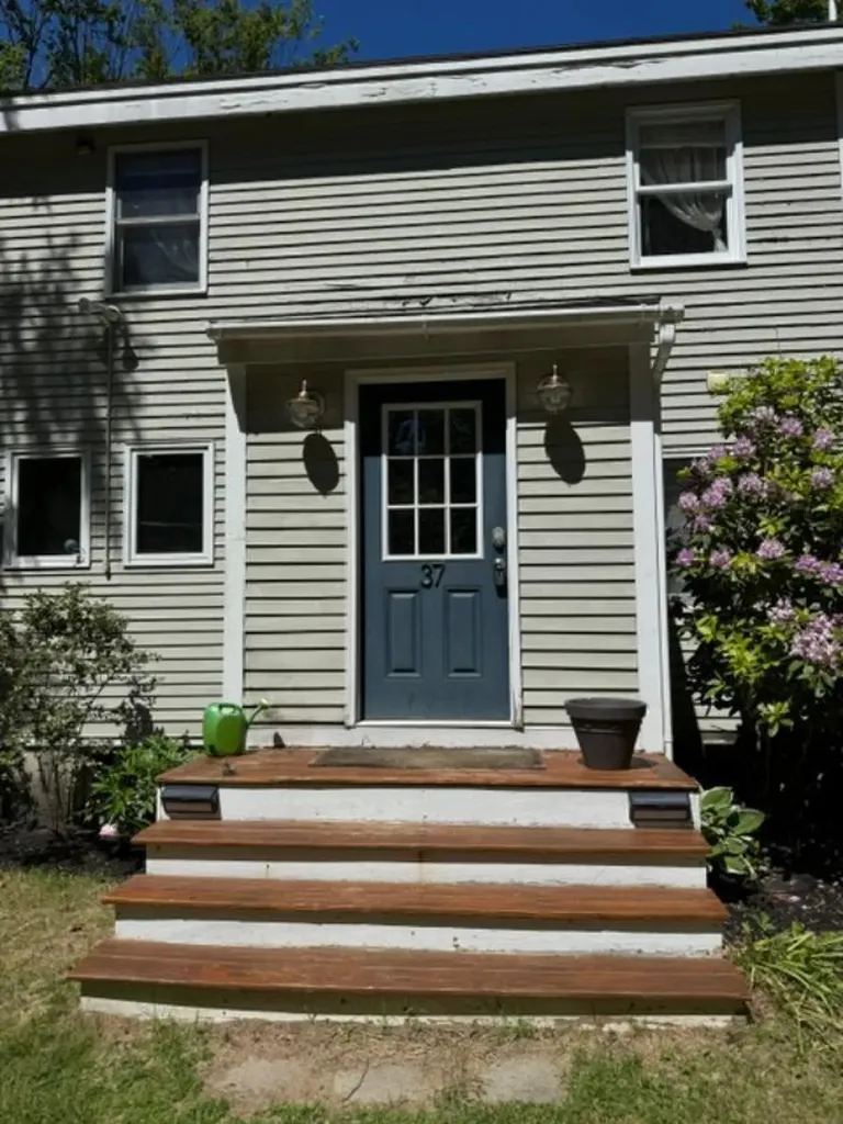 37 Pleasant Valley Road Cumberland ME 04021