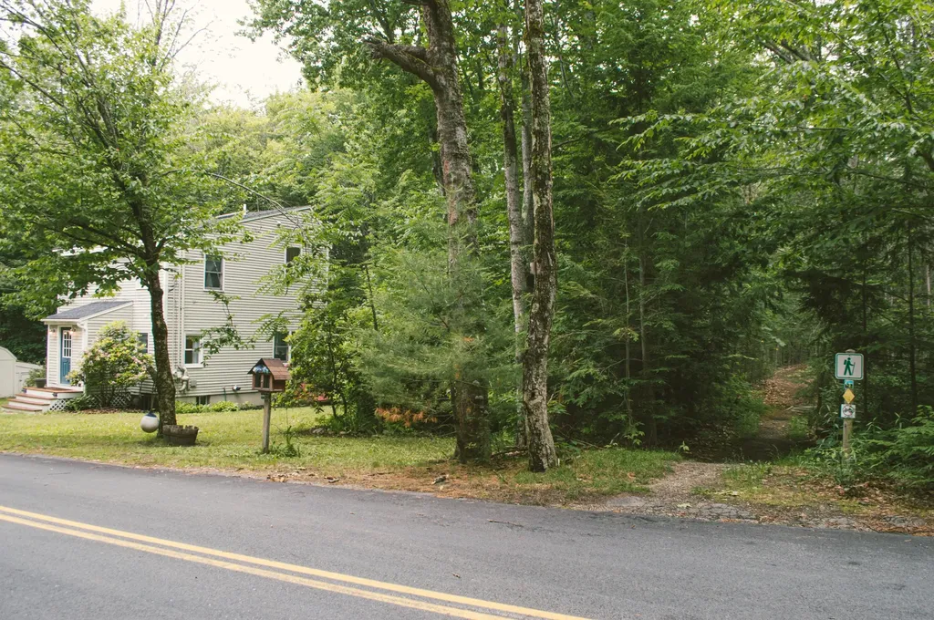37 Pleasant Valley Road Cumberland ME 04021