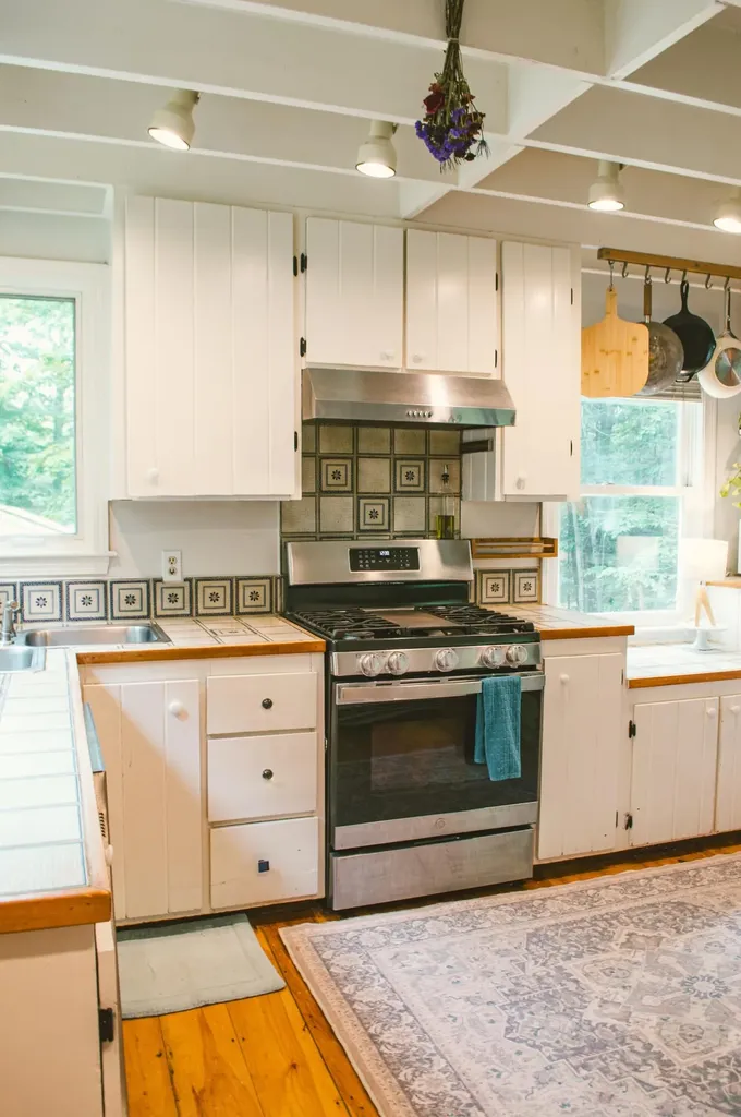 37 Pleasant Valley Road Cumberland ME 04021