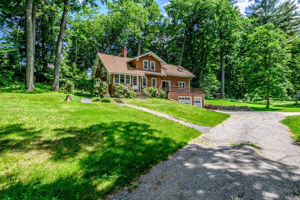 4 Pineway Drive Auburn ME 04210