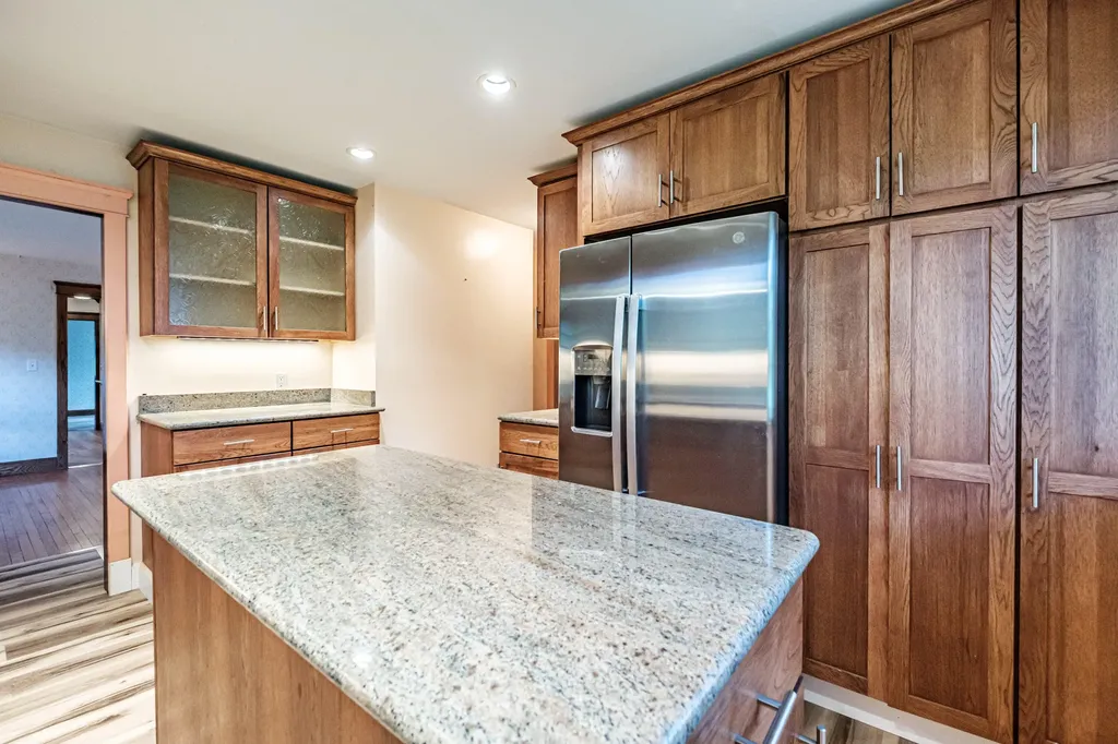 4 Pineway Drive Auburn ME 04210