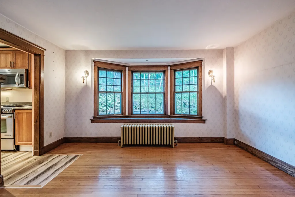 4 Pineway Drive Auburn ME 04210