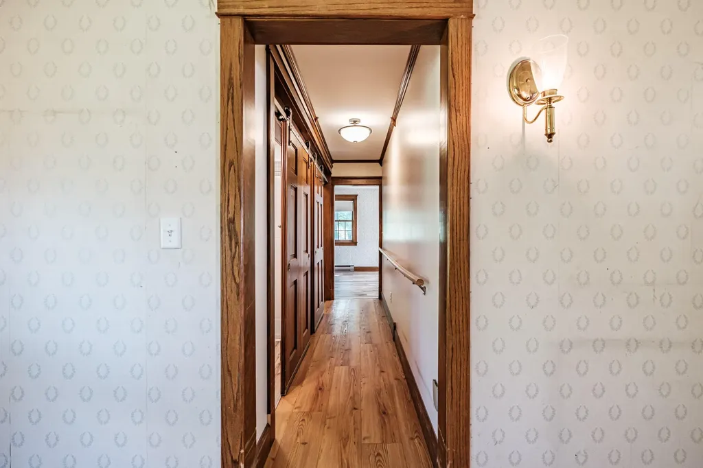 4 Pineway Drive Auburn ME 04210