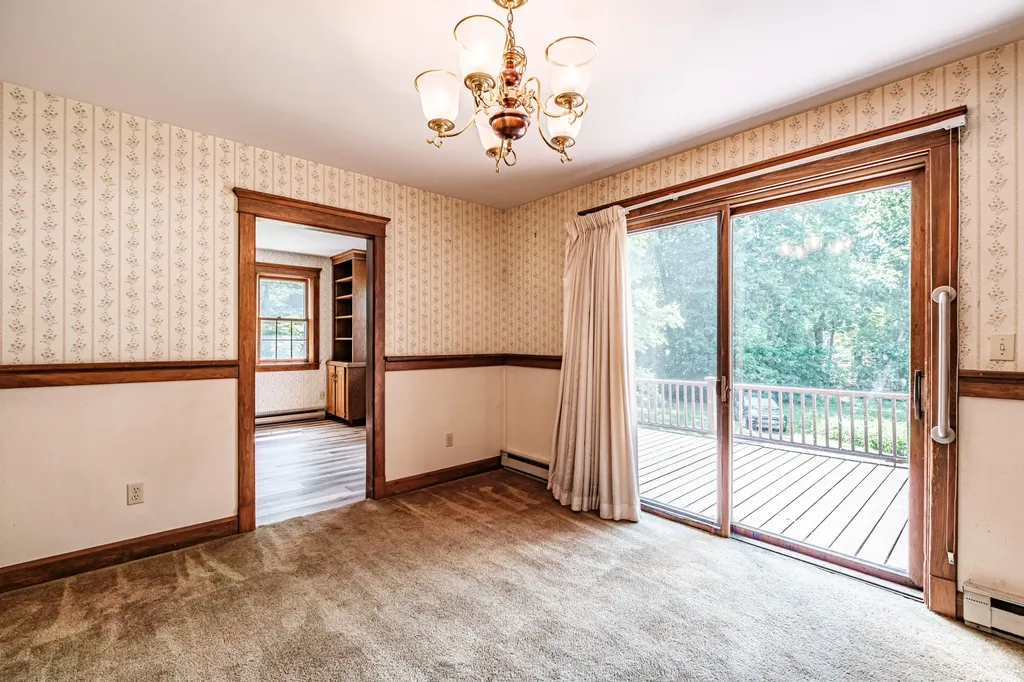 4 Pineway Drive Auburn ME 04210