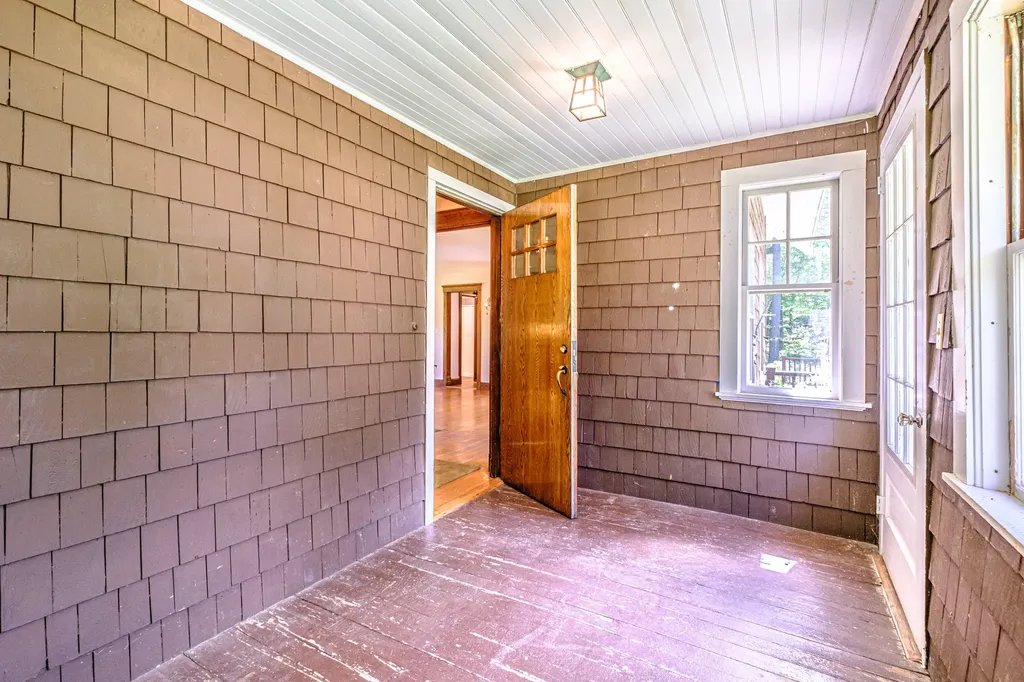 4 Pineway Drive Auburn ME 04210