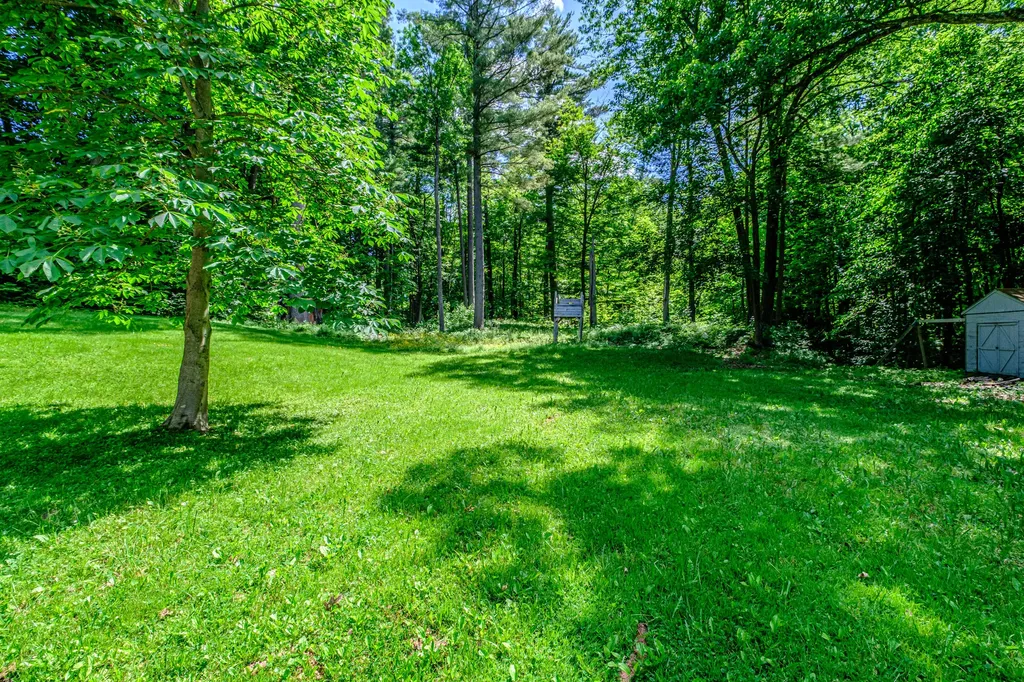 4 Pineway Drive Auburn ME 04210