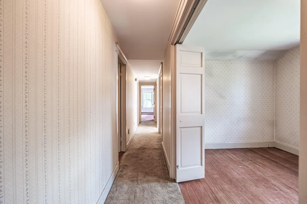 4 Pineway Drive Auburn ME 04210