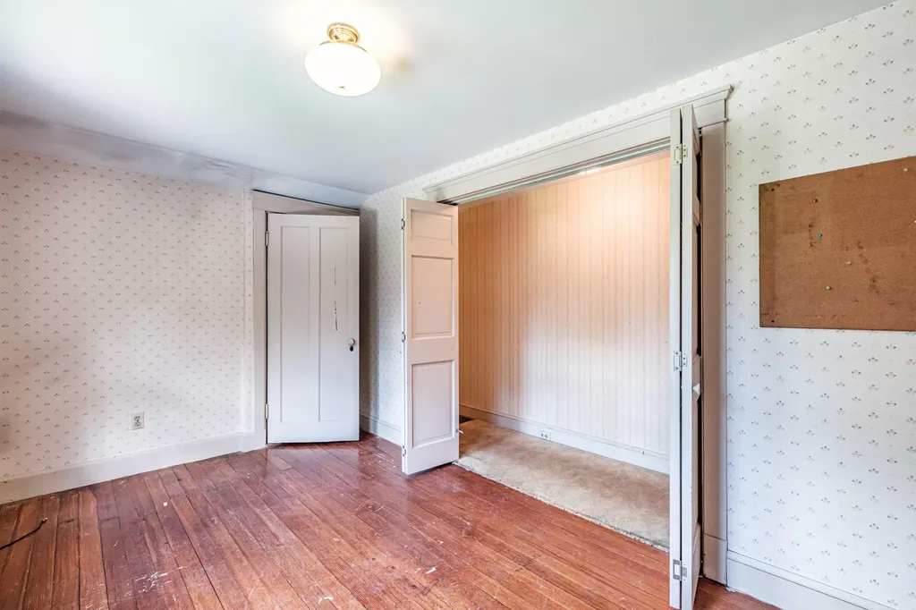 4 Pineway Drive Auburn ME 04210