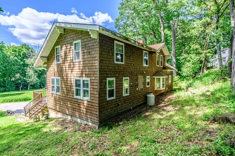 4 Pineway Drive Auburn ME 04210