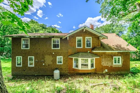4 Pineway Drive Auburn ME 04210