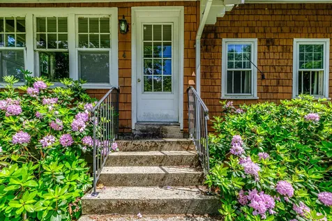 4 Pineway Drive Auburn ME 04210